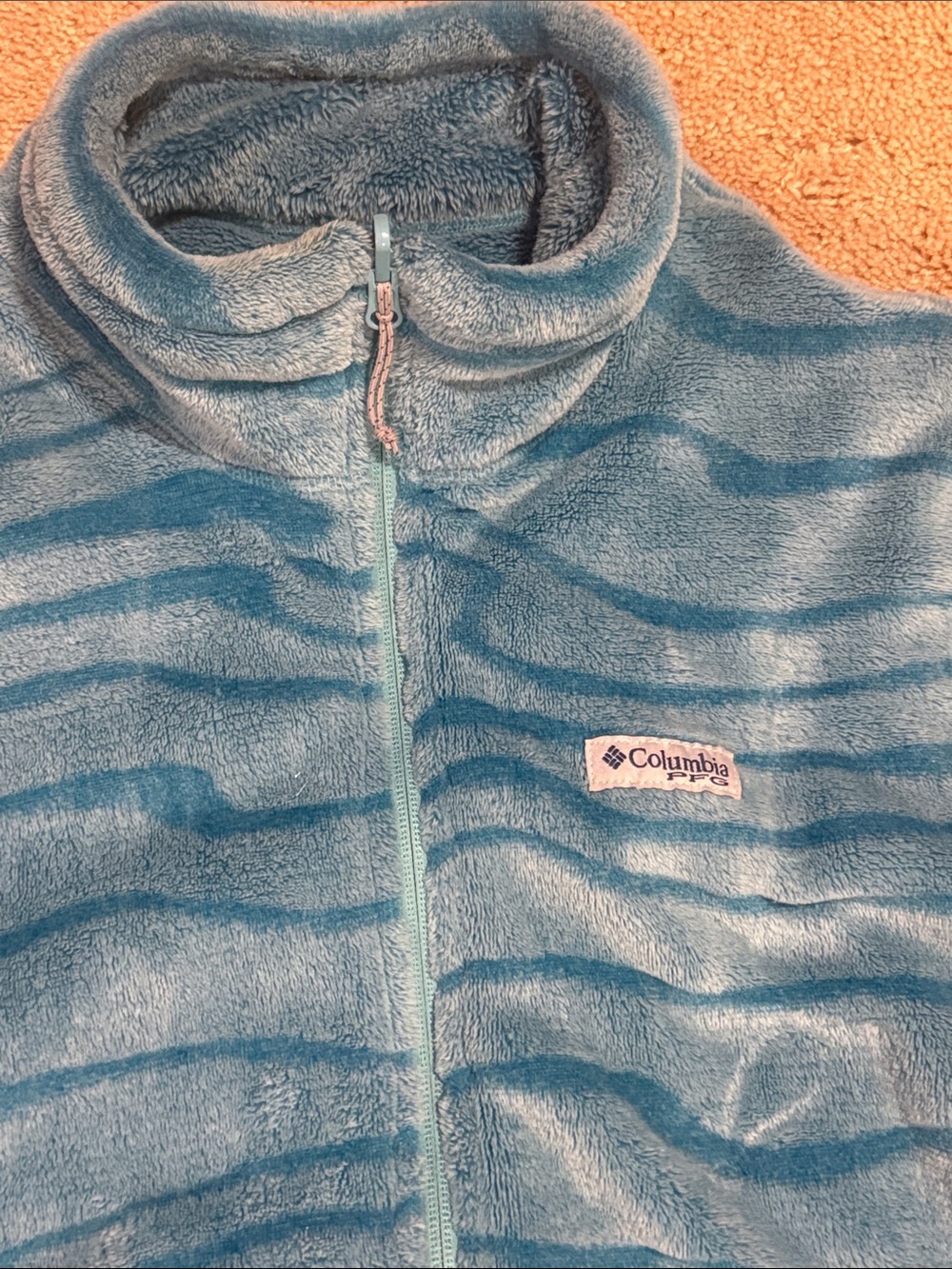 WOW POSHMARK- Authentic Columbia Blue Super Soft Jacket